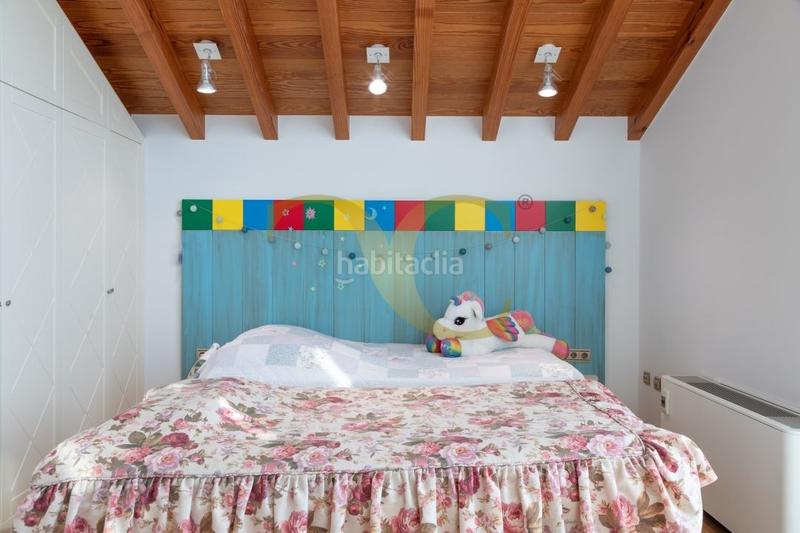 Foto bd2d1fde-5109-401d-b520-7e4bd13d8a3f. Casa magnífica propiedad en maoño. en Maoño - Azoños Santa Cruz de Bezana