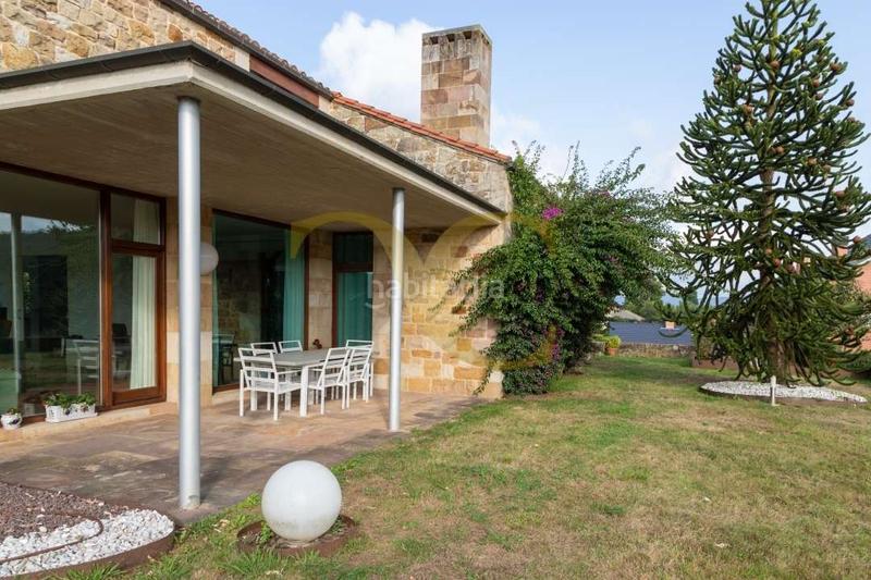 Foto e6d8cb77-c440-4c52-b345-2099257d3e3b. Casa magnífica propiedad en maoño. en Maoño - Azoños Santa Cruz de Bezana