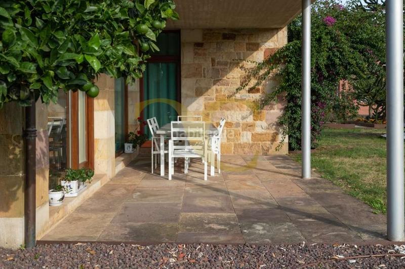 Foto f91c59d8-5285-4561-80af-ce11638e28ea. Casa magnífica propiedad en maoño. en Maoño - Azoños Santa Cruz de Bezana