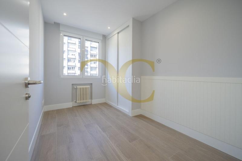 Foto 4b521159-6e8e-4c11-8477-38232ed2470d. Rent flat with heating parking pool in Hispanoamérica-Bernabéu Madrid