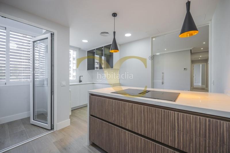 Foto 4f0d3195-41f9-4bc4-a13c-05c0f190eee9. Rent flat with heating parking pool in Hispanoamérica-Bernabéu Madrid