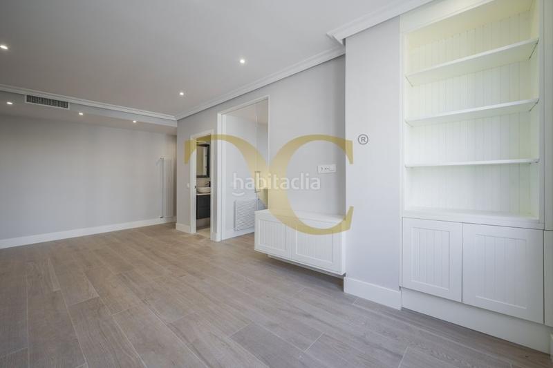 Foto 7ec0acc5-3f59-4c45-8a00-d17af938d3fb. Rent flat with heating parking pool in Hispanoamérica-Bernabéu Madrid