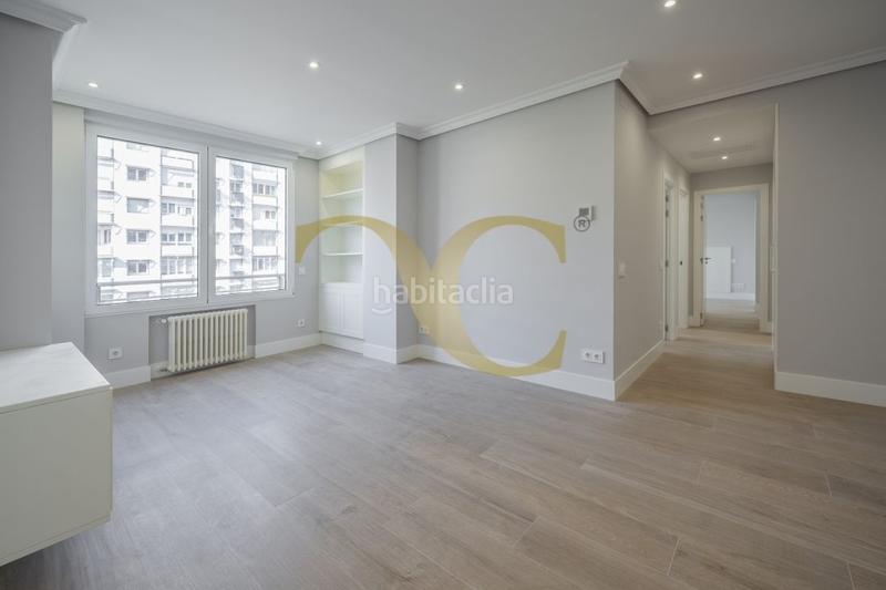 Foto dc52ed14-6400-428f-a243-4941a516efcb. Rent flat with heating parking pool in Hispanoamérica-Bernabéu Madrid