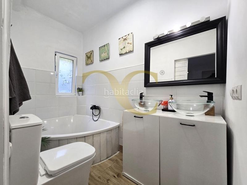 Foto 506c9879-253f-4c54-acf0-39b26ad58afe. Casa con riscaldamento in Parroquias Sur - La Manjoya Oviedo