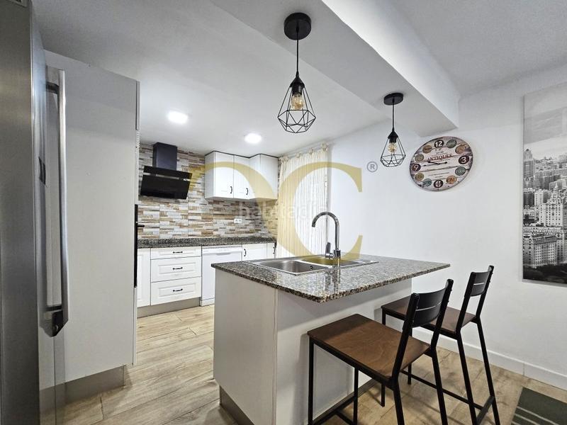 Foto d49f1e27-af23-4ade-93ed-21d884d664e5. Casa con riscaldamento in Parroquias Sur - La Manjoya Oviedo