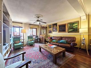 Appartement  Calle fontán. Precioso piso en pleno casco antiguo de oviedo.