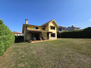 Xalet a Somió. Fantástico chalet en somio