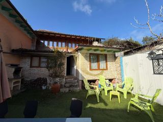 Casa  Balmori. Casa con jardín en balmori, a un kilómetro de la playa de barro.