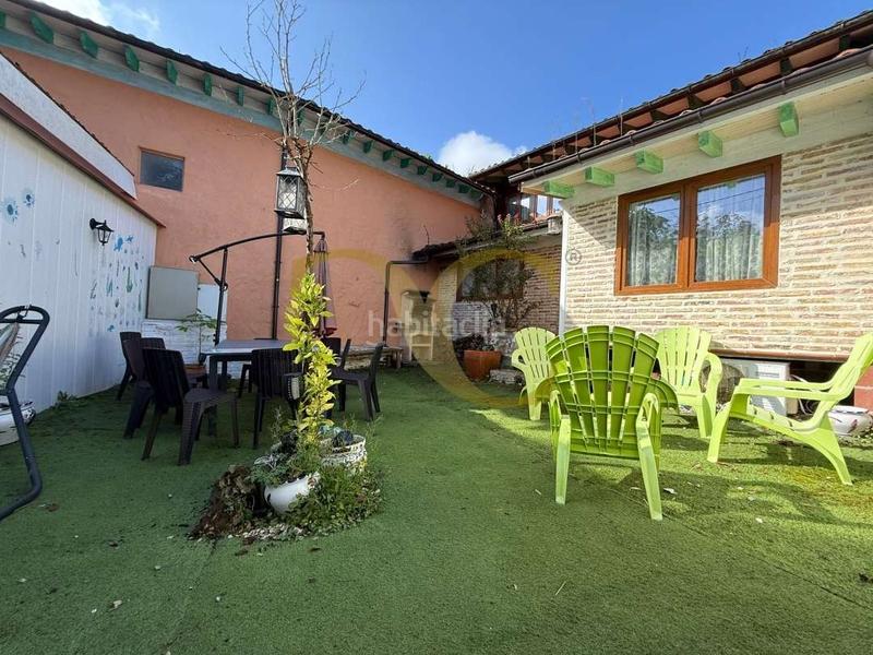 Foto 9b93f6cc-28dd-43a1-8a8f-22ec680c43e0. Casa  con jardín en balmori. en Posada-Barro Llanes