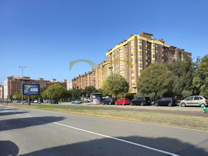 Foto b3b631a8-df96-4d1f-8c51-158ae40ab98a. Appartamento con riscaldamento in El Polígono Gijón