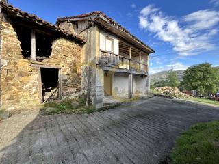 Maison  La granda. Casa para reformar con vistas a la montaña.