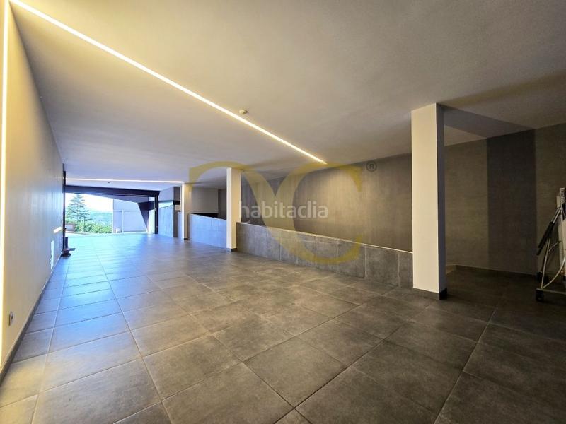 Foto 0a0c5676-bd63-4936-b74b-7e4fe2ea02c0. Casa la joya arquitectónica villa de lujo en Somió. en Gijón