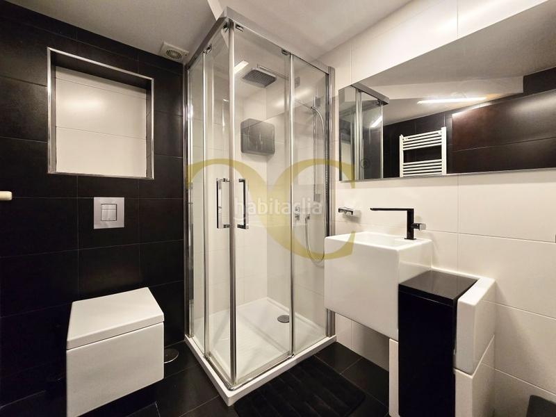 Foto 2e037b87-2cbd-4798-a3dd-07d6f47bf46b. Casa la joya arquitectónica villa de lujo en Somió. en Gijón