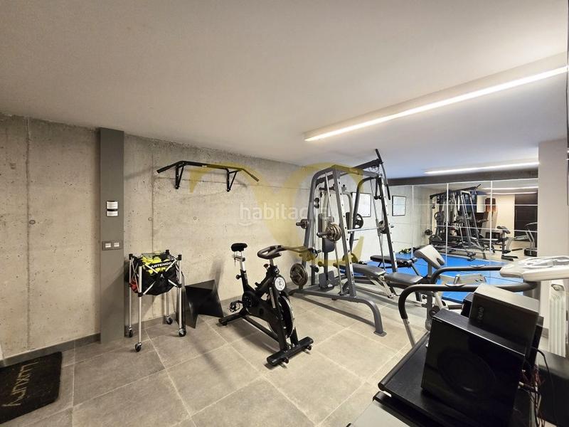 Foto 4a80ff9e-6ed9-469f-88ce-44e45a3dbcd7. Casa la joya arquitectónica villa de lujo en Somió. en Gijón