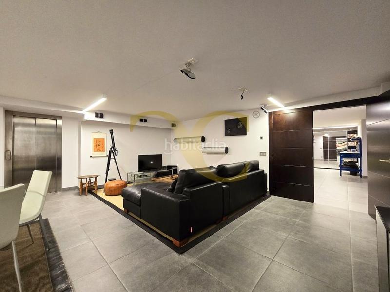 Foto ad6e8b50-a978-4cab-97d1-bce94ae62807. Casa la joya arquitectónica villa de lujo en Somió. en Gijón