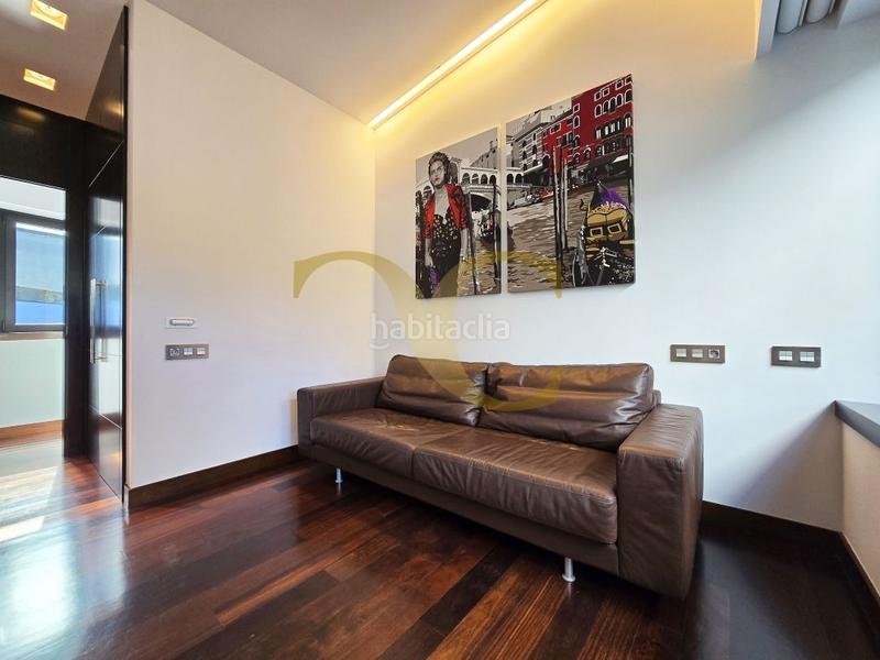 Foto b6d912c7-657a-4d3f-b711-54b00579f3d4. Casa la joya arquitectónica villa de lujo en Somió. en Gijón