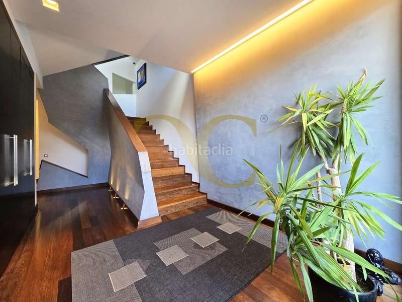 Foto bbf85714-8f7f-4215-9736-9908bd75cedf. Casa la joya arquitectónica villa de lujo en Somió. en Gijón