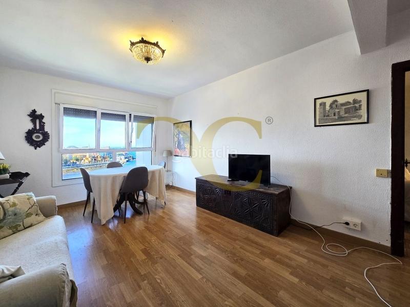 Foto b08858cc-5b71-4eaa-93a4-ffab789acd70. Appartamento con riscaldamento in Centro Gijón