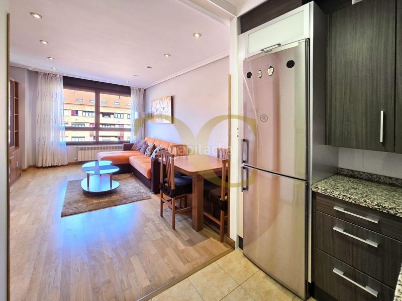 Foto 1e6f9a3a-04d1-49c1-a953-f727b7be9011. Appartement mit heizung in Vallobín Oviedo