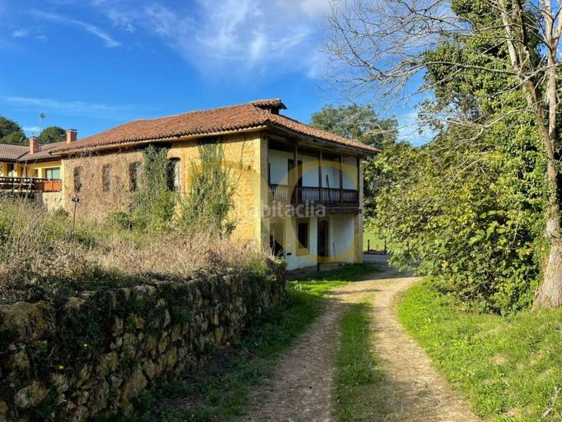 Foto 44a8c9cb-280c-4a2f-ba7c-ada31825ffb1. Casa  para reformar con más de 7 hectáreas de terreno. en Piloña
