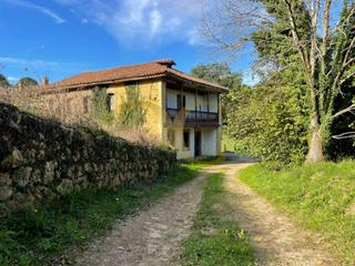 Maison  Pintueles-vallobal. Casa para reformar con más de 7 hectáreas de terreno.