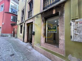 Location Local commercial  Calle castillo. Local comercial en el centro de llanes.
