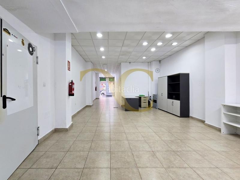 Foto 33ae4c8f-b5af-4b35-82e1-463b939b457e. Affitto locale commerciale in Centro Gijón