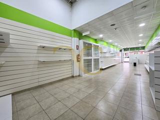 Local Comercial en Calle Garcilaso de la Vega