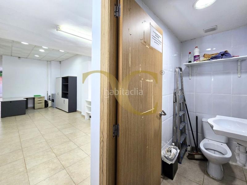 Foto 15c7ea1c-a7d2-4480-8f97-91b9679db242. Lloguer local comercial a Centro Gijón