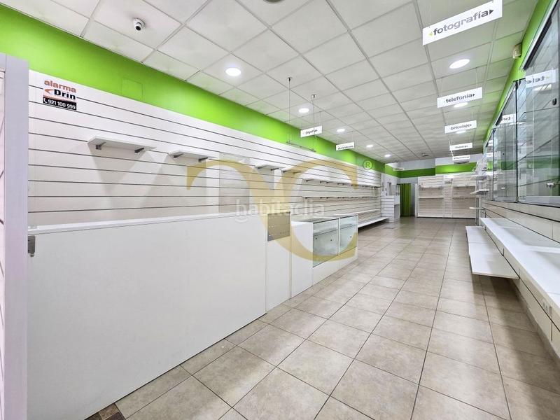 Foto d27fb49b-ad02-499b-aee4-b54393b2ec3c. Lloguer local comercial a Centro Gijón