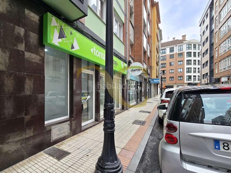 Foto 99f602e3-6d95-467d-ab8d-9b56e39f468d. Location local commercial dans Centro Gijón