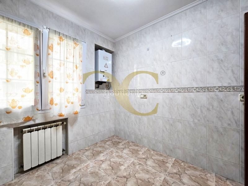 Foto 37a53fa6-eee4-46f9-8ee3-2e002e9fb22c. Appartamento con riscaldamento in Centro Gijón