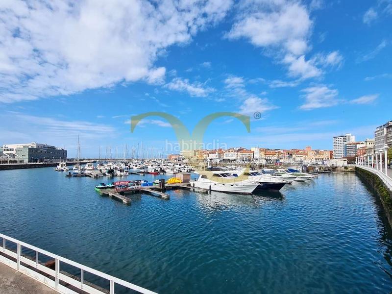 Foto b9024463-ed1e-4619-b39a-95cbd91bc8f5. Appartamento con riscaldamento in Centro Gijón