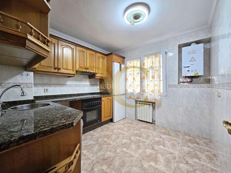 Foto d131717d-bb7b-4a85-a4ad-0097906c7a3f. Appartamento con riscaldamento in Centro Gijón