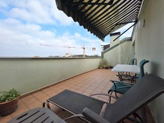 Penthouse  Celoriu. Ático con terraza próximo a la playa.