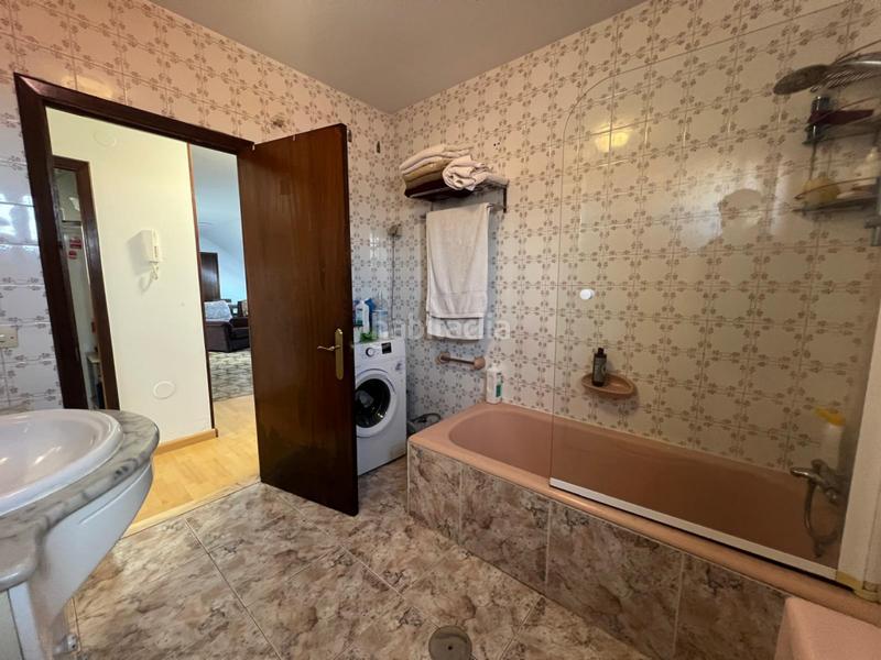 Foto 5e77abc2-3595-4c7e-8f6f-5761561188c5. Piso amplio piso a 250 metros de la playa. en Llanes pueblo Llanes