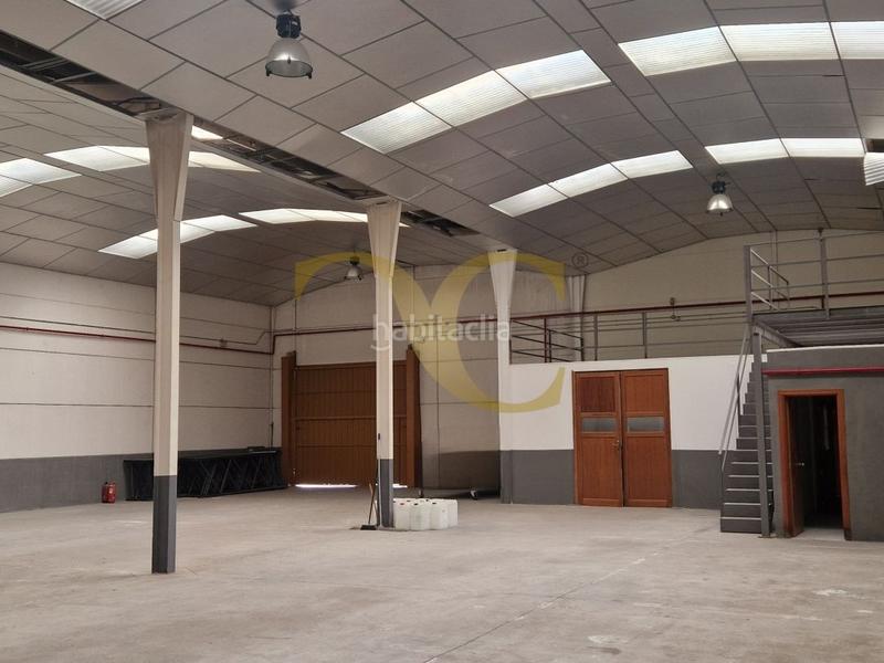 Foto eb87b3cd-8d79-433d-ac4b-35c510cb9b5f. Fabrikhalle in Valdepelayo-Montepinos-Arroyo Culebro Leganés