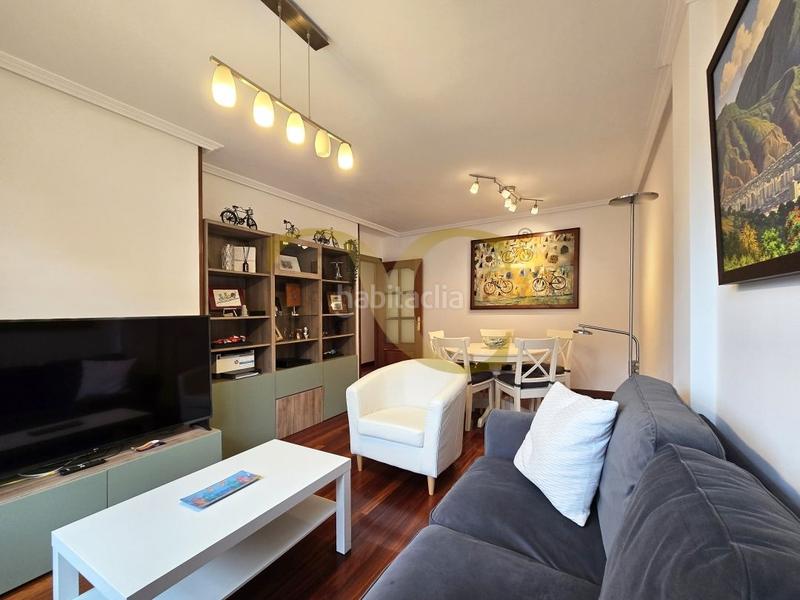 Foto 9a472f44-eee0-45f2-a8b4-c6a0bfbda47b. Appartement avec chauffage parking dans Vallobín Oviedo