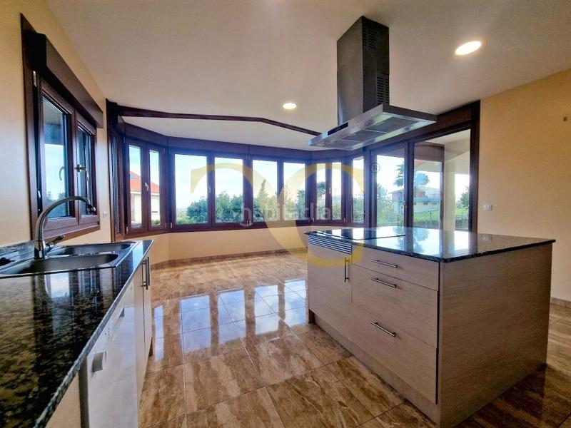 Foto 0591f122-5f29-491d-9907-e9ec043f0c6f. Chalet impecable, rodeada de naturaleza y con vistas abiertas al mar cantábrico. en Llanes