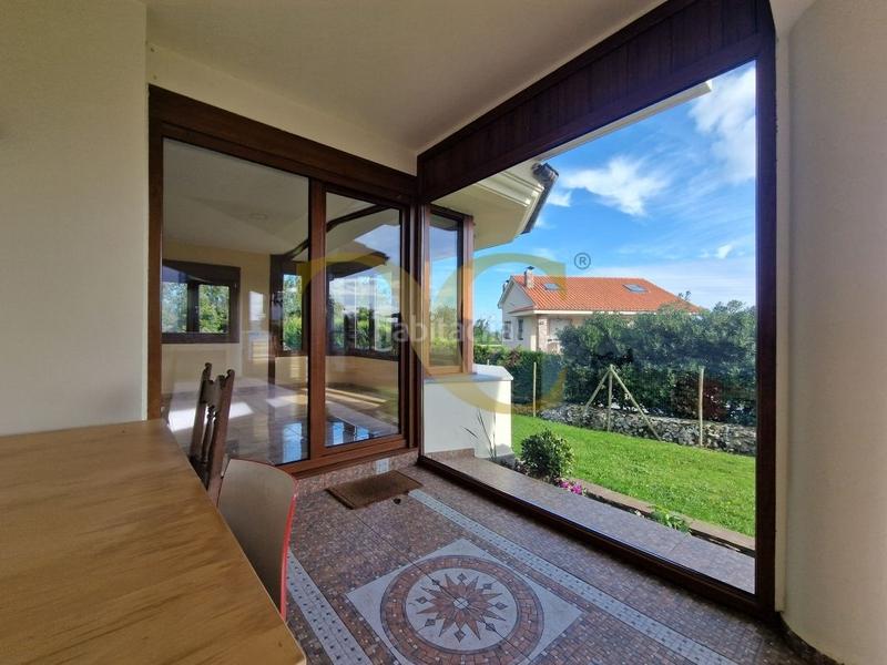 Foto 06cd7902-dcbe-4c15-b7d6-e766ab91db90. Chalet impecable, rodeada de naturaleza y con vistas abiertas al mar cantábrico. en Llanes