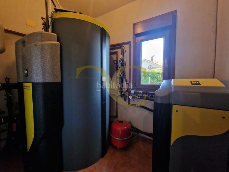 Foto 436e669e-21fb-4b74-b5c7-f066020b49d1. Chalet impecable, rodeada de naturaleza y con vistas abiertas al mar cantábrico. en Llanes