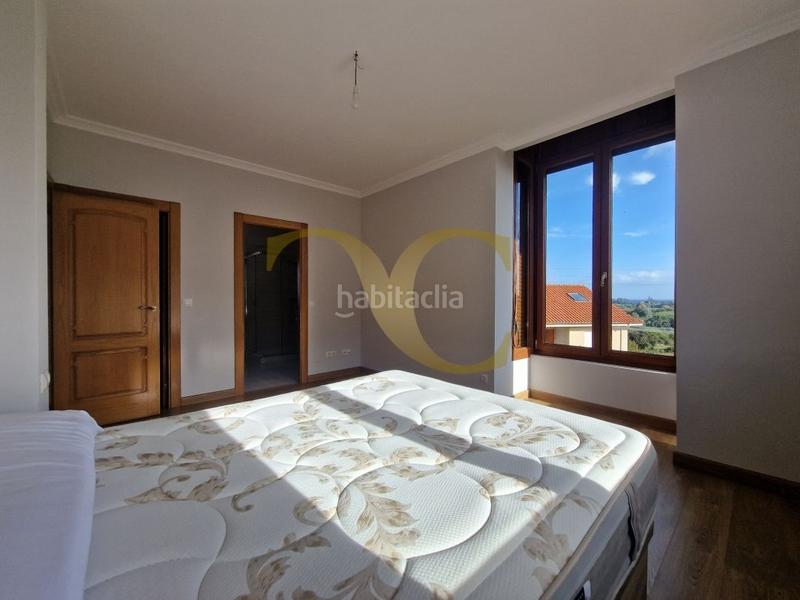 Foto ae58ec08-5c9b-46f4-83ca-cef14b38871b. Chalet impecable, rodeada de naturaleza y con vistas abiertas al mar cantábrico. en Llanes