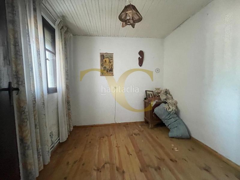 Foto 02f682cf-2d1e-4c1f-a0e3-dcdcb169288b. House with heating parking in Parres