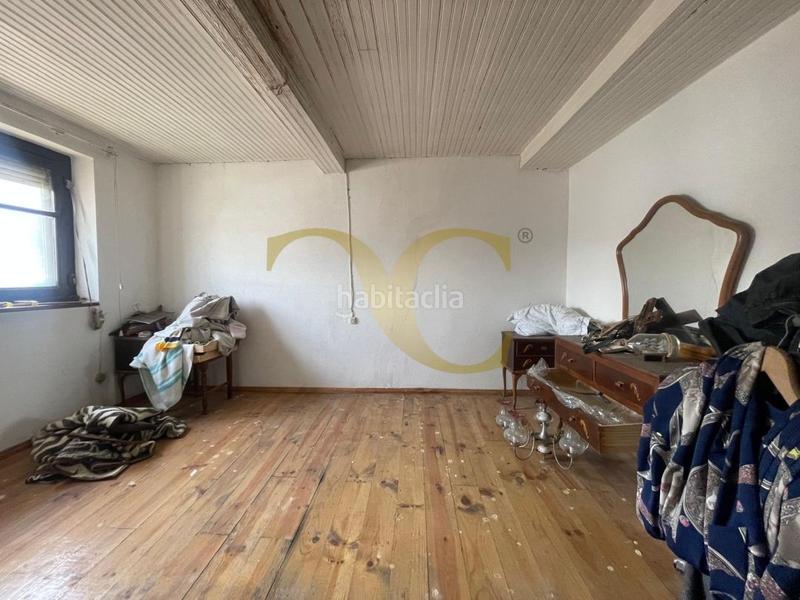 Foto 13a333ab-27ec-4b51-a83b-d862da6a9b00. House with heating parking in Parres