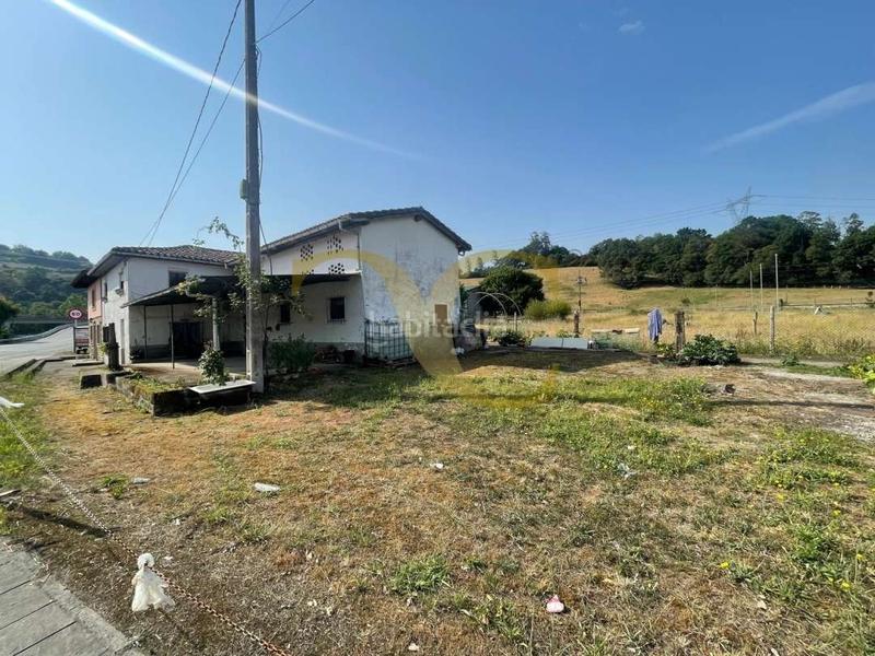 Foto 6d36b2ef-1f3f-4cfa-ac00-1fd3ecb8bbe0. House with heating parking in Parres