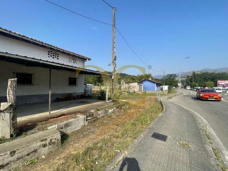 Foto 7f0a90a8-3c70-4ed6-adcb-8304c7ddacaa. House with heating parking in Parres