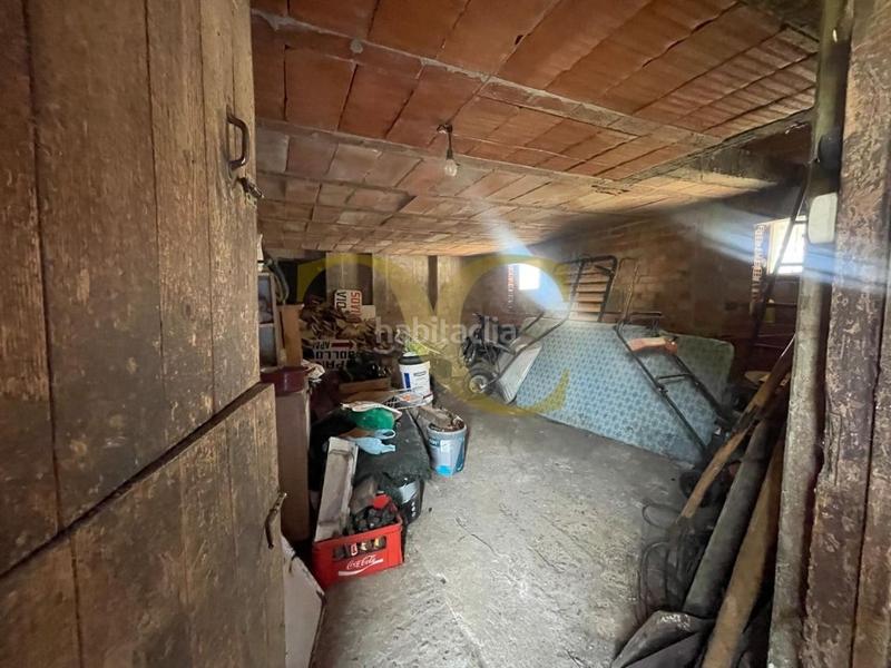 Foto db956700-a4c2-4fb3-aecc-687784f872a9. House with heating parking in Parres