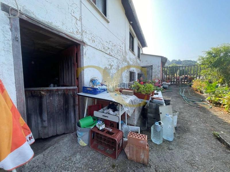 Foto f714dd7c-37ae-47e1-982c-99c29242a207. House with heating parking in Parres