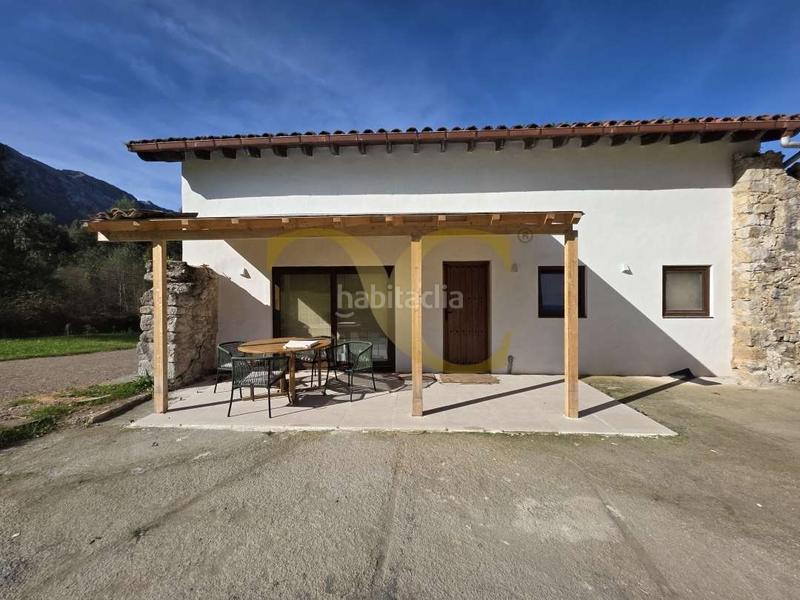 Foto 67623c10-5f80-43c0-98e4-7d793ccc64cf. Casa espectacular propiedad a 4 kilómetros del centro . en Llanes