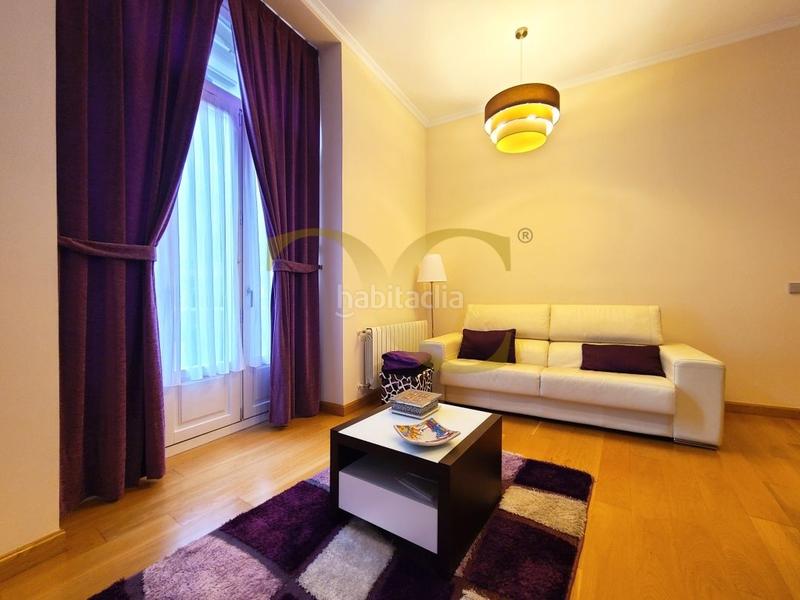 Foto 8a5cb07c-a490-49db-85f3-c2cb48cb3493. Appartement mit heizung in Centro Gijón